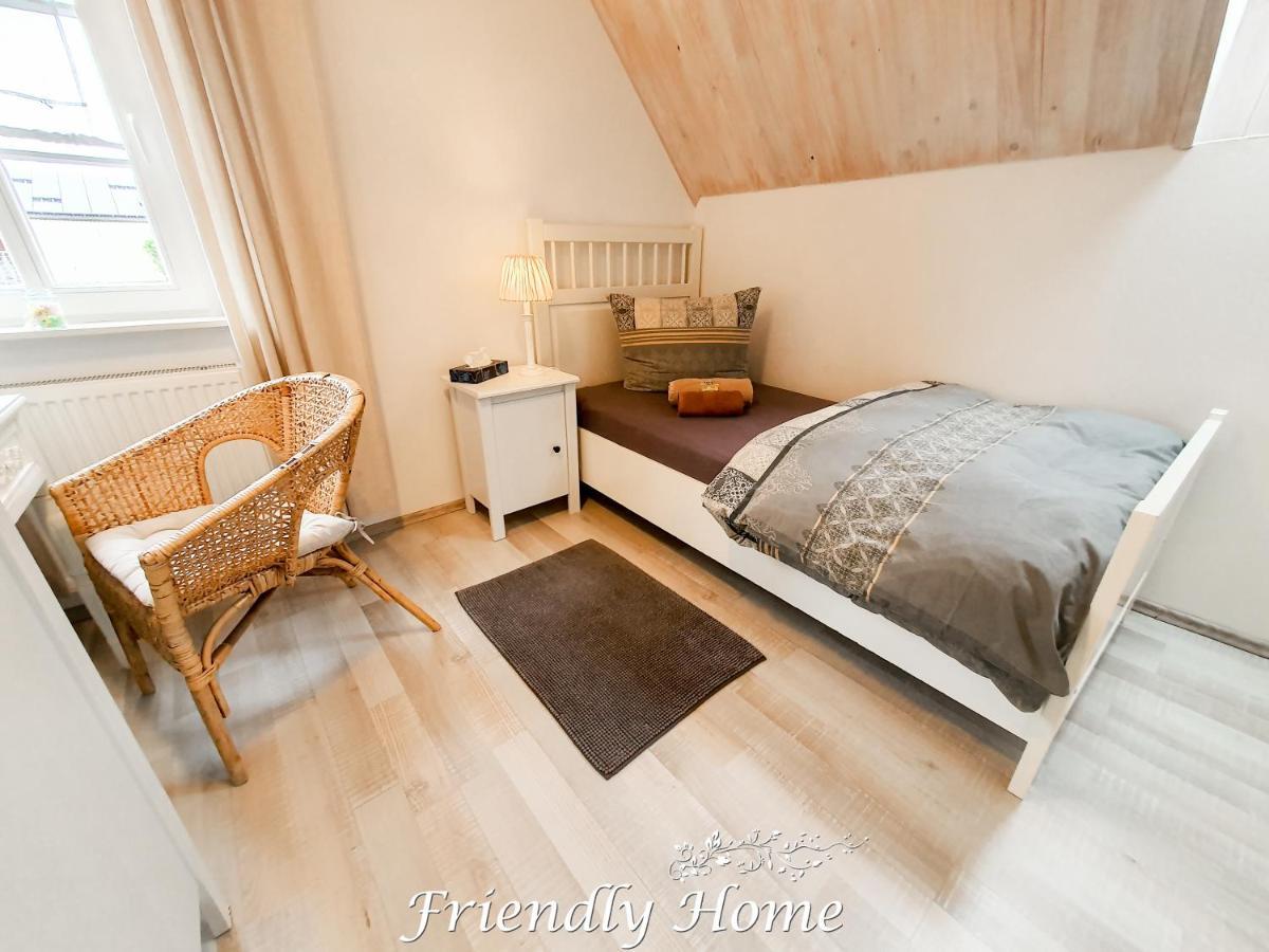 Friendly Home - "Gemuetliches Backsteinhaus" Koeln Bonn Phantasialand บอร์นไฮม์ ภายนอก รูปภาพ